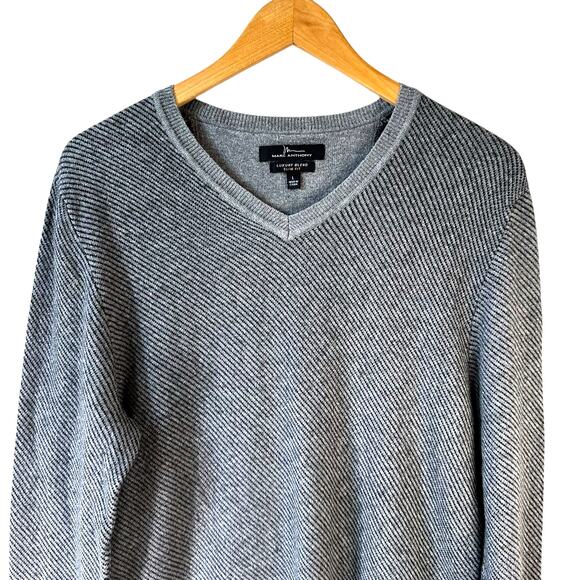 Marc Anthony Men’s Luxury Blend Slim Fit Cashmere Merino Wool Blend Sweater Gray - Picture 3 of 9